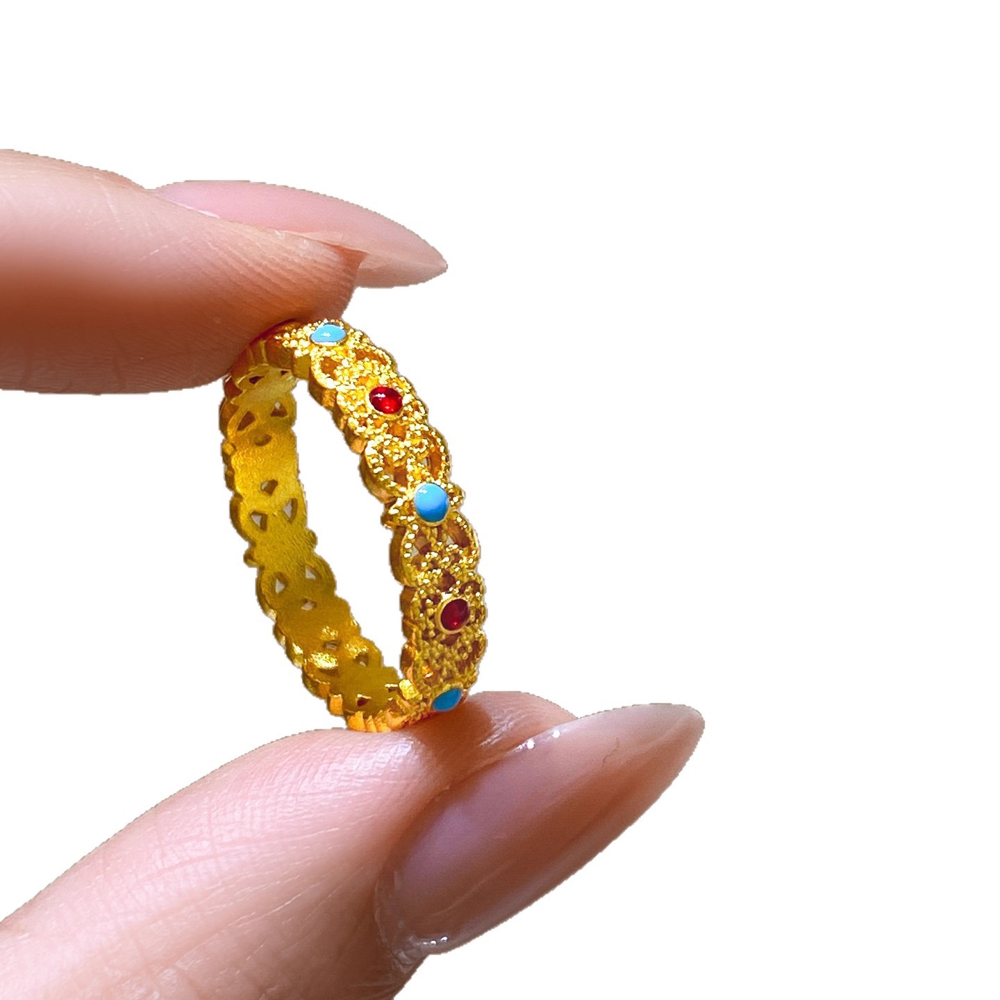 Sparkling Ring For Women, Crafted With Romance.Sleek & Comfortable, Designed To Highlight Your Charm.A Subtle Yet Stunning Piece For Dates,_voghion.com