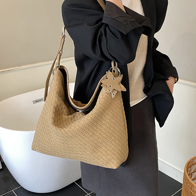 Nicho de comercio exterior transfronterizo bolsas de tejido mujeres europeas y americanas retro viaje al hombro bolsas de cubo de agua de alta calidad bolsas de mochila