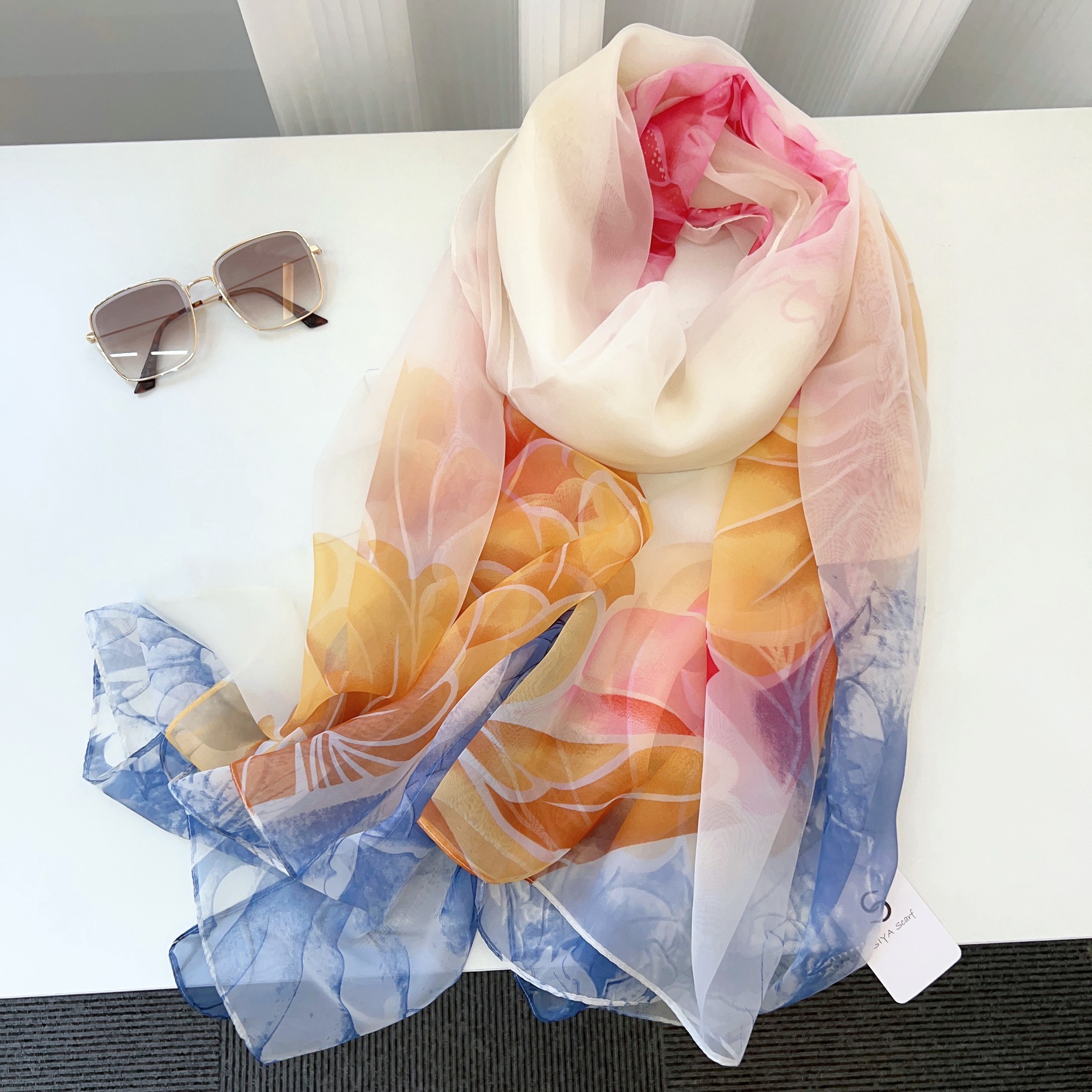 96e6b2afe54f9f763bd0ff7be02a73