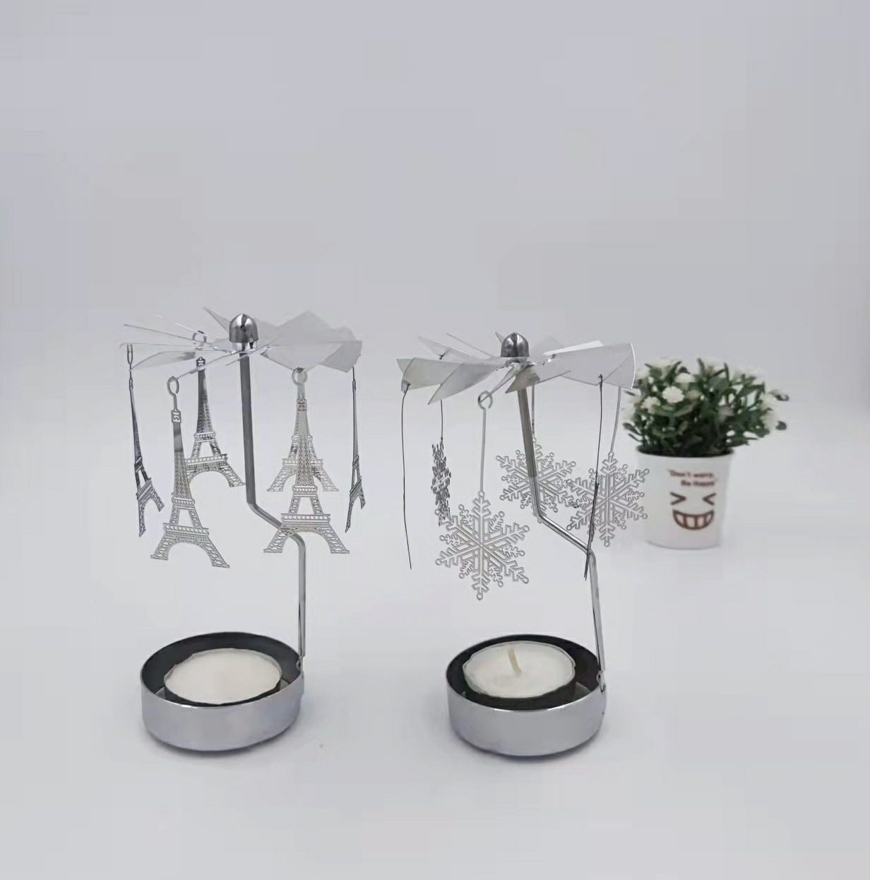 Creative Iron Home Candle Wholesale Living Room Desktop Candle Holder Ornament Silver Rotating Candle Holder Tea Candle
