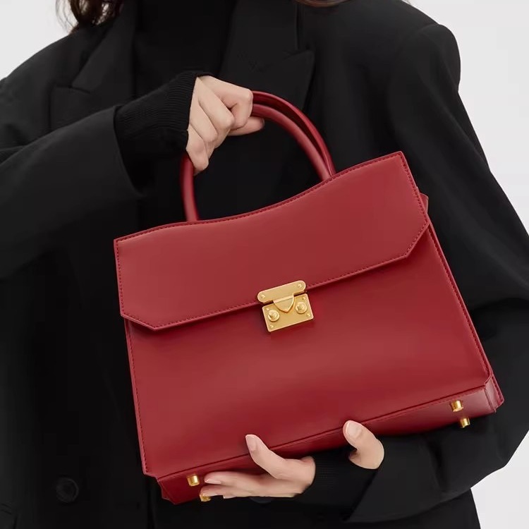 媽媽款包包高級感紅色結婚包2024新款女包大氣婆婆婚禮斜挎手提包