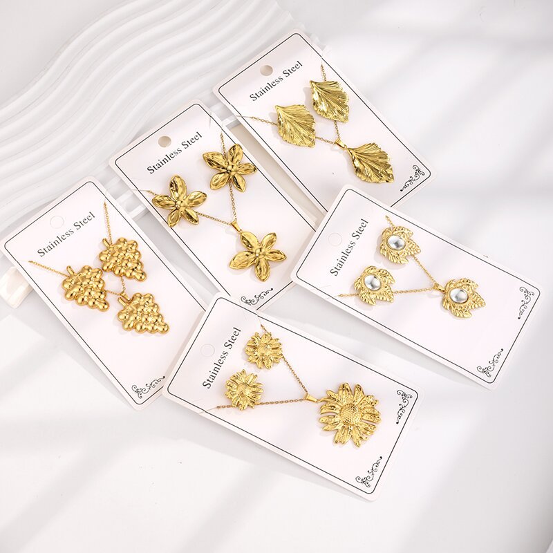 Stainless Steel Set of Earrings and Necklaces, Oil-Pressed Set, Non-Fading Jewelry Wholesale, Foreign Trade Cross-Border Hot-Selling Set