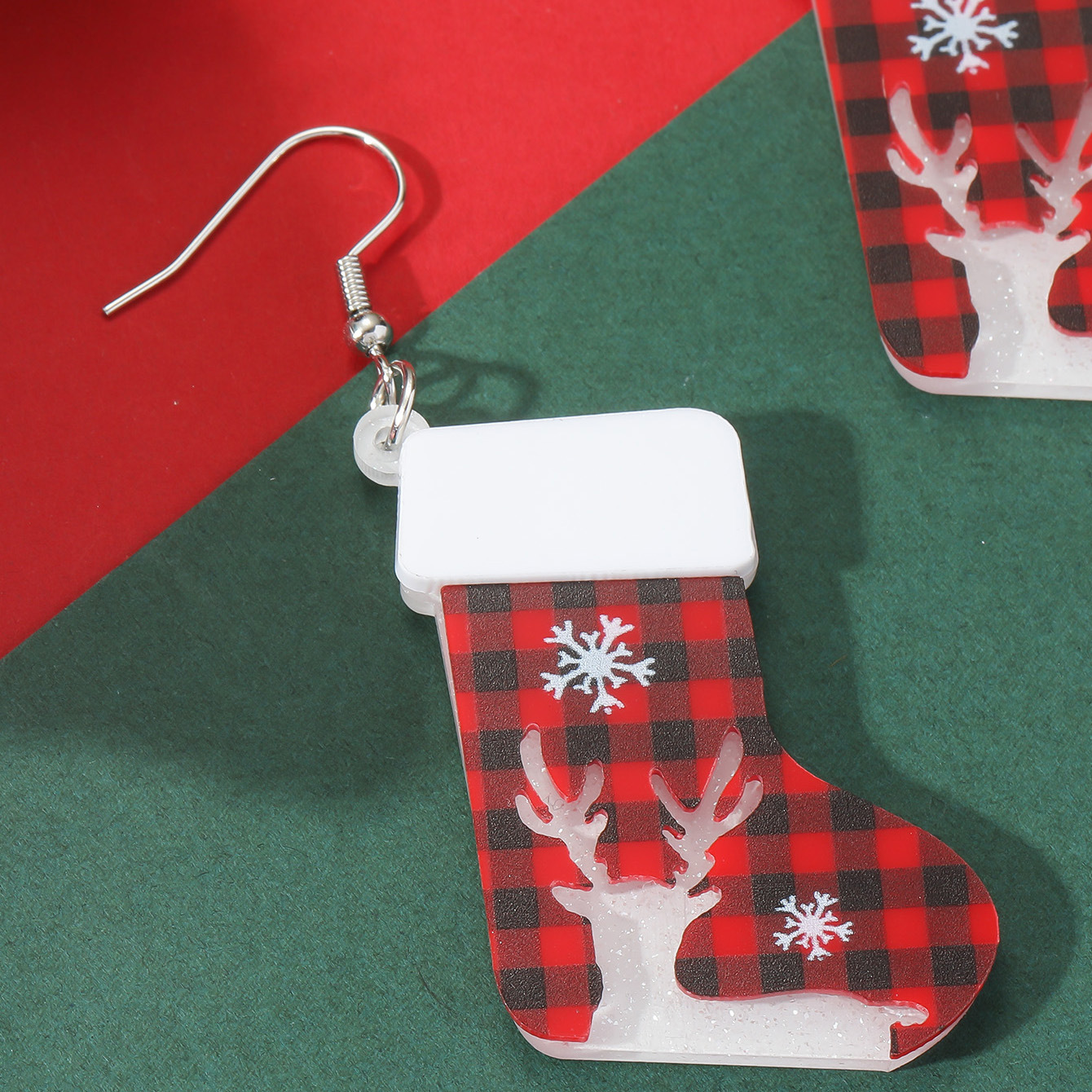 1 Pair Cute Santa Claus Christmas Socks Snowflake Arylic Drop Earrings display picture 2