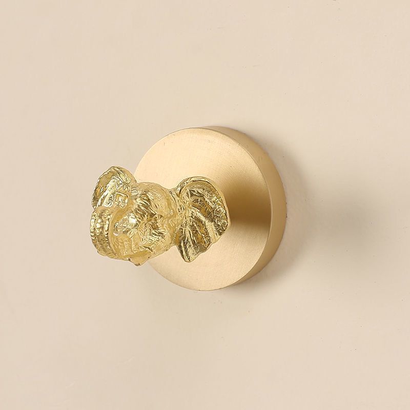 Gancho de pared creativo de estilo europeo después del cierre de la puerta del pasillo Gancho de ropa sin clavos de latón al por mayor de fábrica