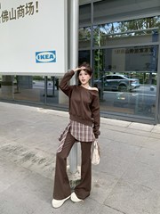 韩版休闲时尚套装女秋季2025新款长袖斜肩卫衣格子拼接微喇叭裤子