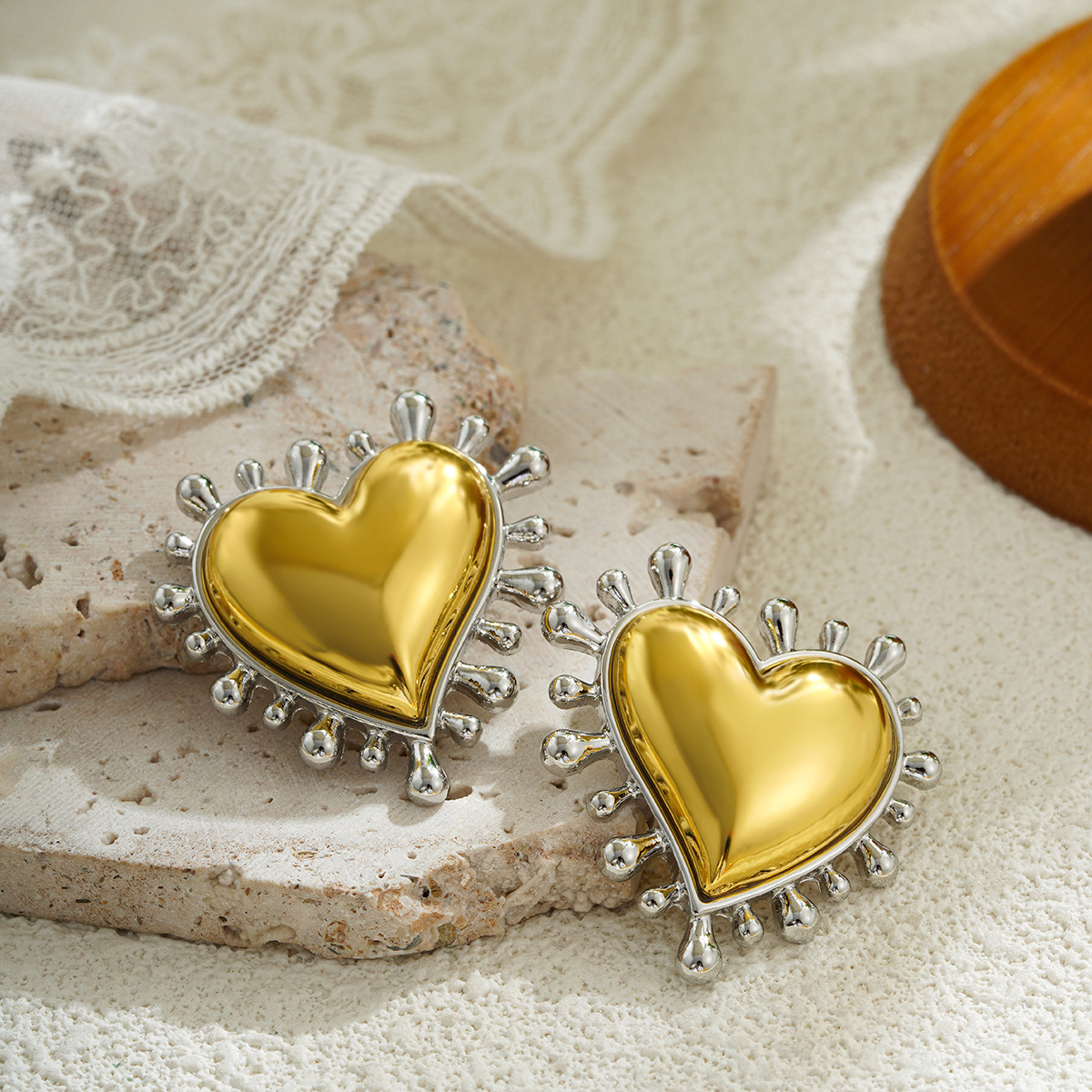 1 Pair Quantity Holiday, Party Occasion 1 Pair Exaggerated Punk Heart Shape Mixed Metal Plating Zinc Alloy Ear Studs