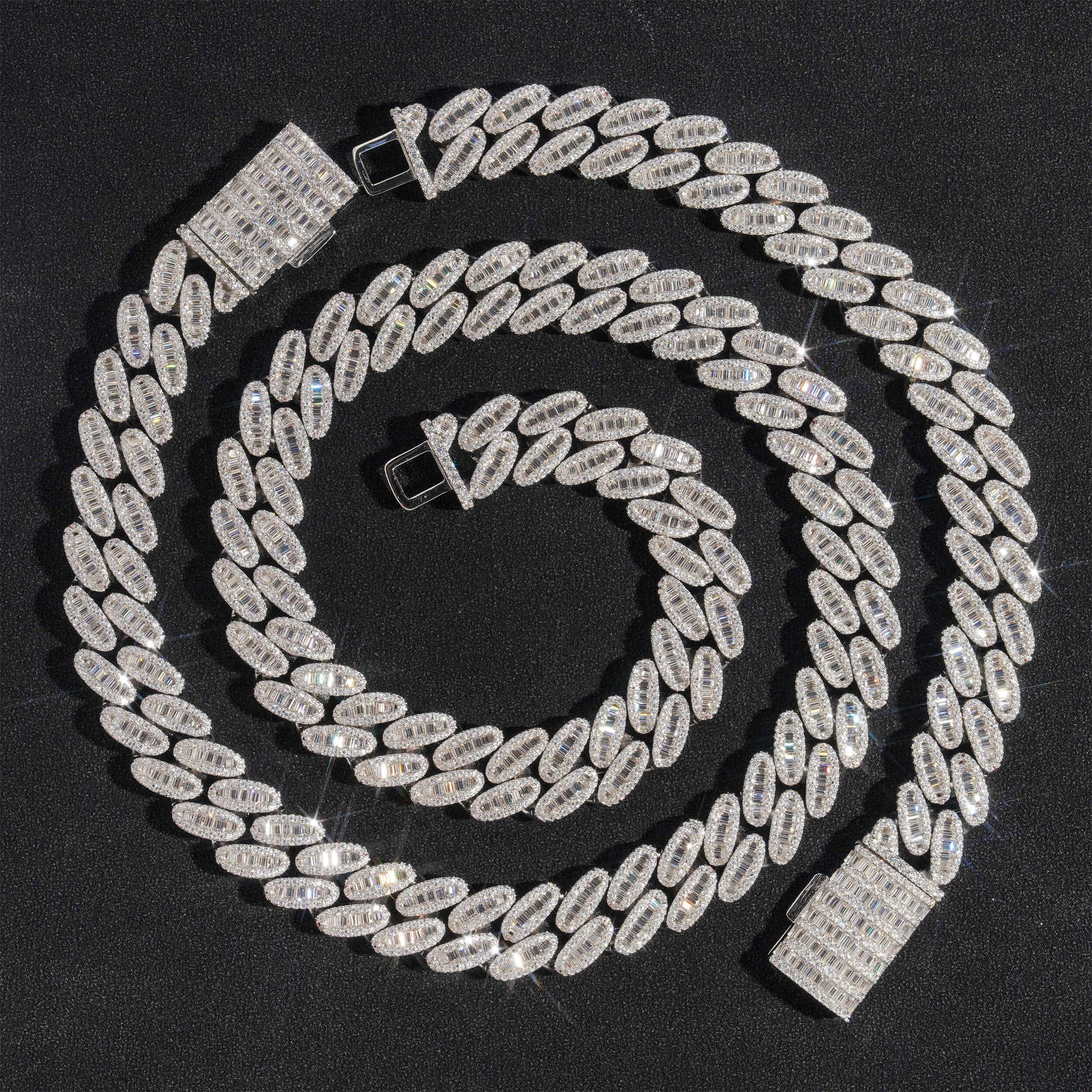 Men's Trendy Cuban Chain Necklace 15mm Oval With Central T-Shaped Stone 925 Silver Fully Set With Moissanite_voghion.com