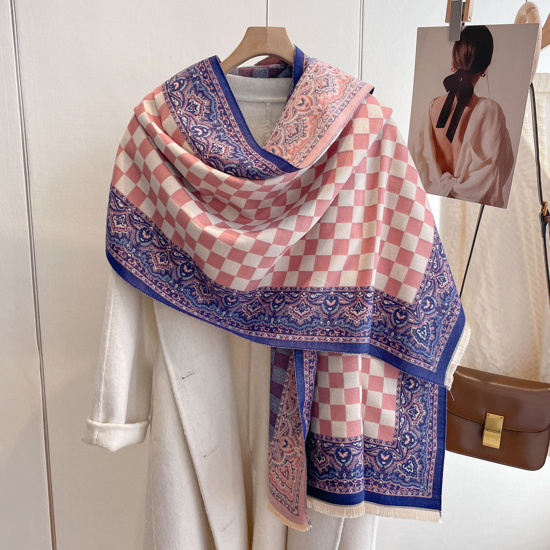 Comercio exterior transfronterizo Otoño e Invierno Nueva bufanda de Cachemira para mujer versátil simple a cuadros de doble cara chal cálido bufanda engrosada