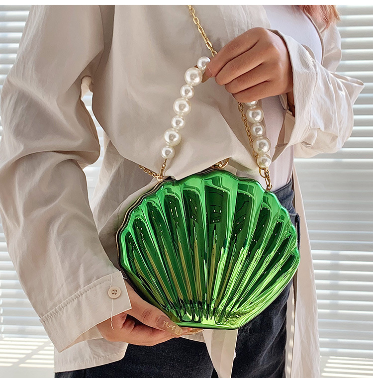 Women's Arylic Solid Color Cute Pearls Semicircle Lock Clasp Dome Bag display picture 3