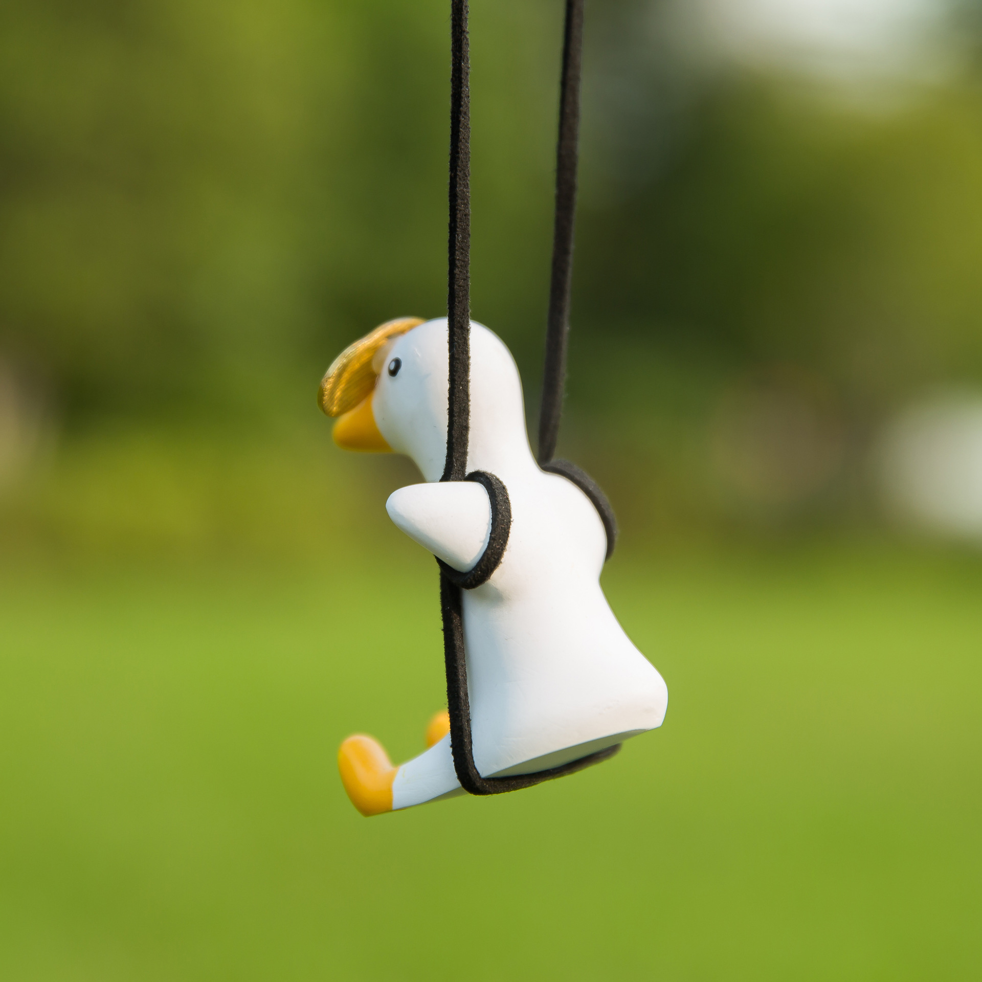 Cross-Border Car Hanging Ornaments Swing Duck Car Hanging Decoration Car Essential Supplies Car Interior Accessories