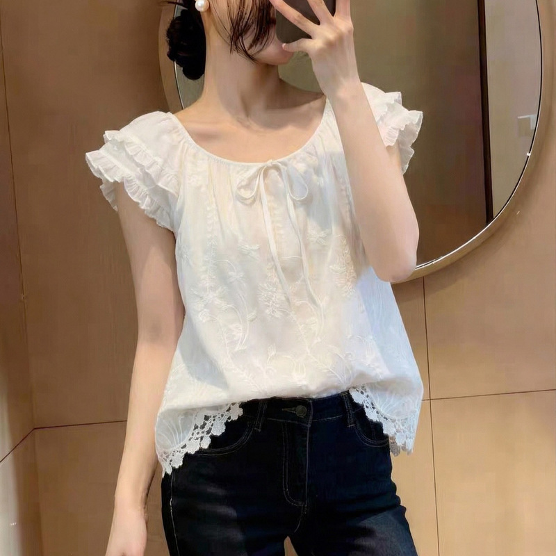 2026 Summer New Japanese Style Sweet Flutter Sleeve Embroidered Shirt Top for Women, Heavy-Duty Doll-Style Blouse, Age-Reducing Top