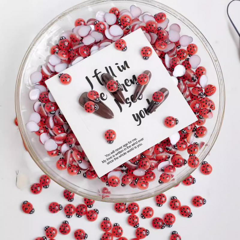 跨境爆款七星瓢虫卡通美甲饰品可爱树脂穿戴甲配饰材料包配件