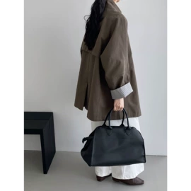 女式针织衫;女式衬衫;半身裙