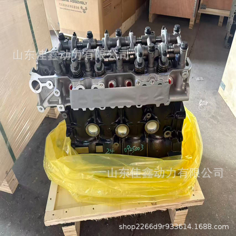 Suitable for Toyota Hiace and Hilux 22R engine, including the cylinder head and cylinder block assembly for the 22R engine
