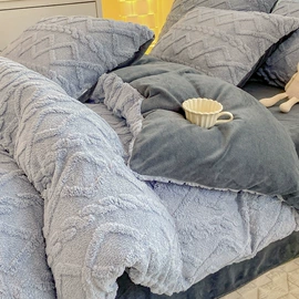 四件套;绒毯;纤维被