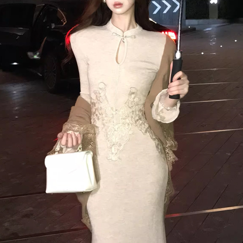 2025秋新中式巨好看的早秋连衣裙立领刺绣针织长裙开衫外套女套装|undefined