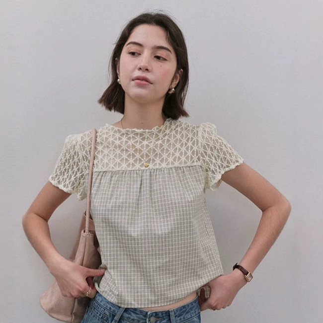 Lace Spliced Plaid Hollow-Out Shirt for Women, New Summer Style, Versatile Round-Neck Top