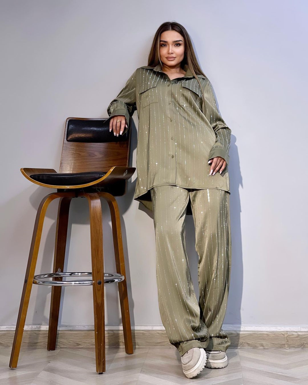 Title 9, Completo Casual Pantaloni a Gamba Larga e Camic...