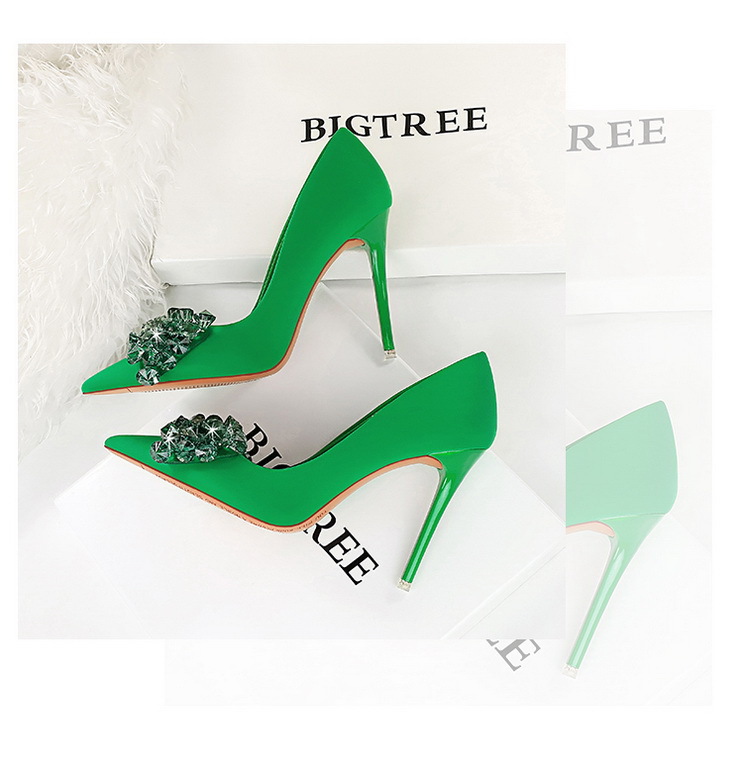 High Heels Women's Satin Pointed Court Shoes For Wedding Parties_voghion.com