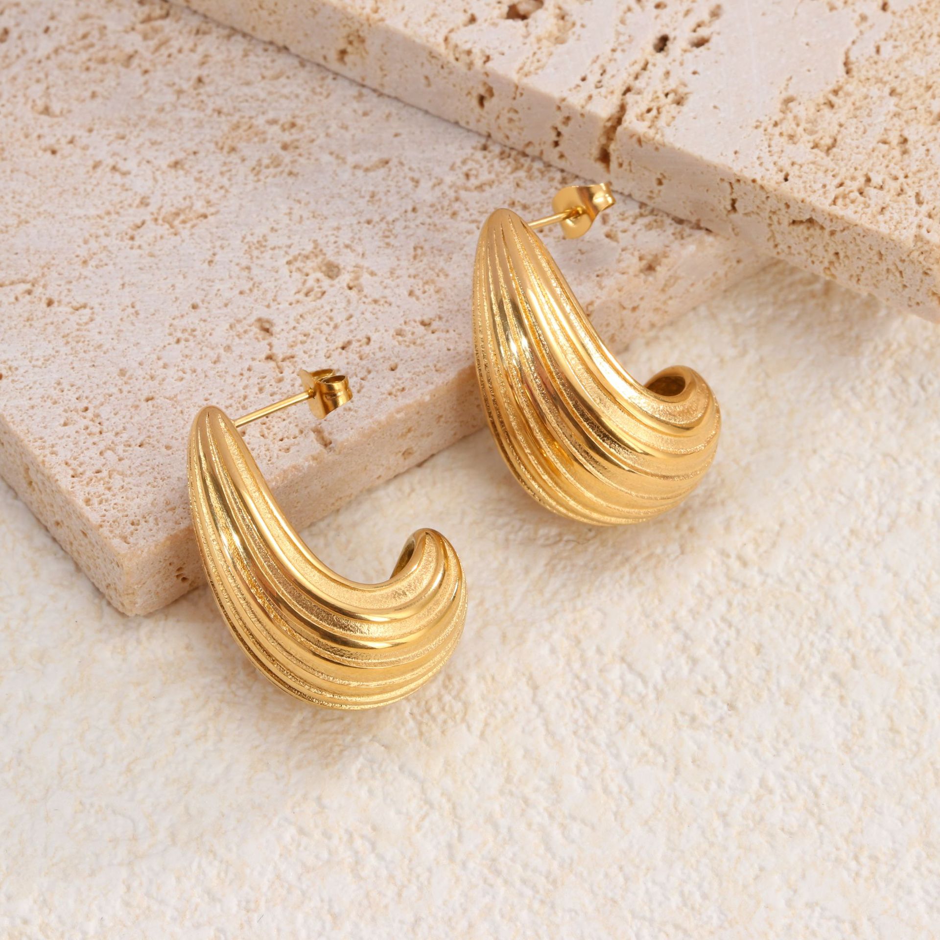 O1CN01R9elYb1Vf1xLf7Ban !!2216890702679 0 Cib