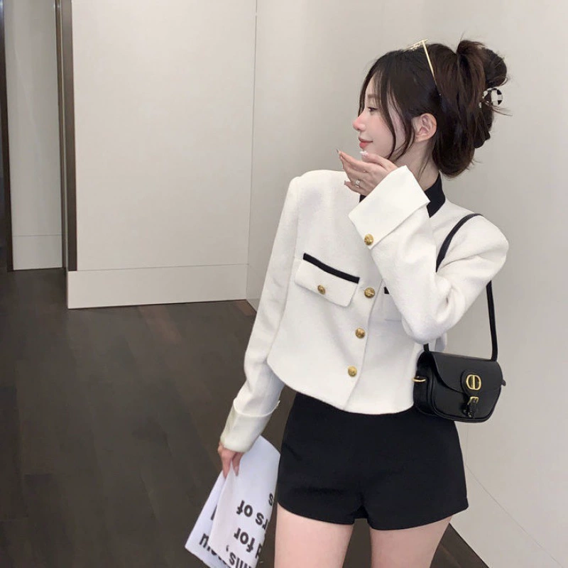 Модная весенняя вельветовая куртка в стиле Chanel, тренд 2023