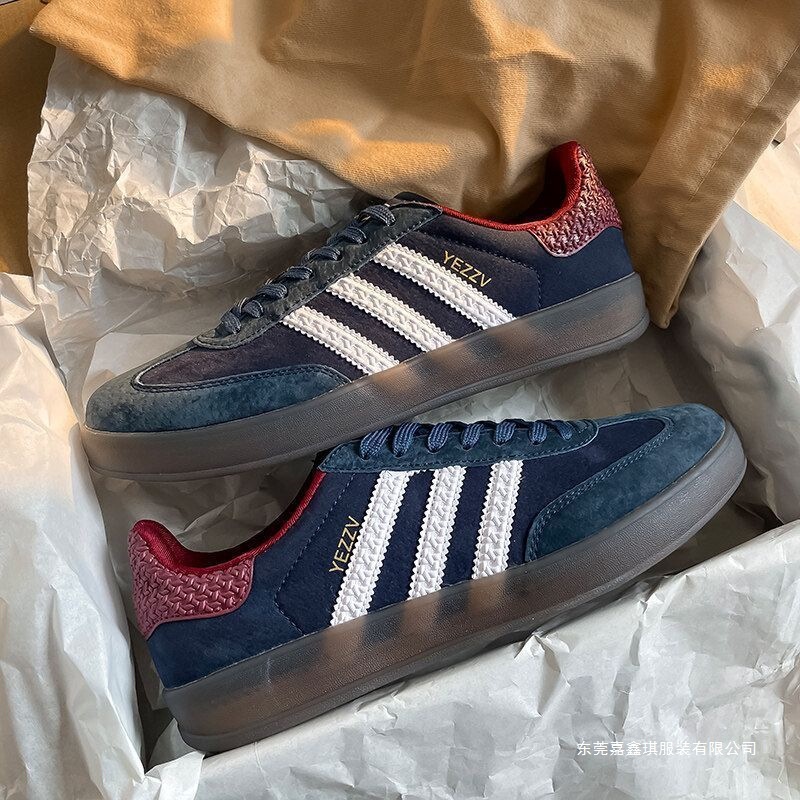 Blueberry-Colored German Training Shoes for Men and Women, Three-Stripe American Retro Style, 2026 New Model, Height-Increasing Casual Versatile Sneakers Blueberry-Colored German Training Shoes for Men and Women, Three-Stripe American Retro Style, 2026 New Model, Height-Increasing Casual Versatile Sneakers