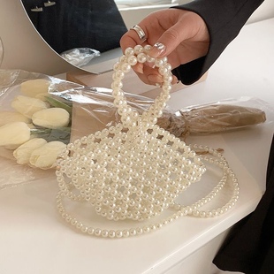 High-grade French beaded mobile phone pearl messenger bag 2024 new portable shoulder bag fashion woven pearl bag