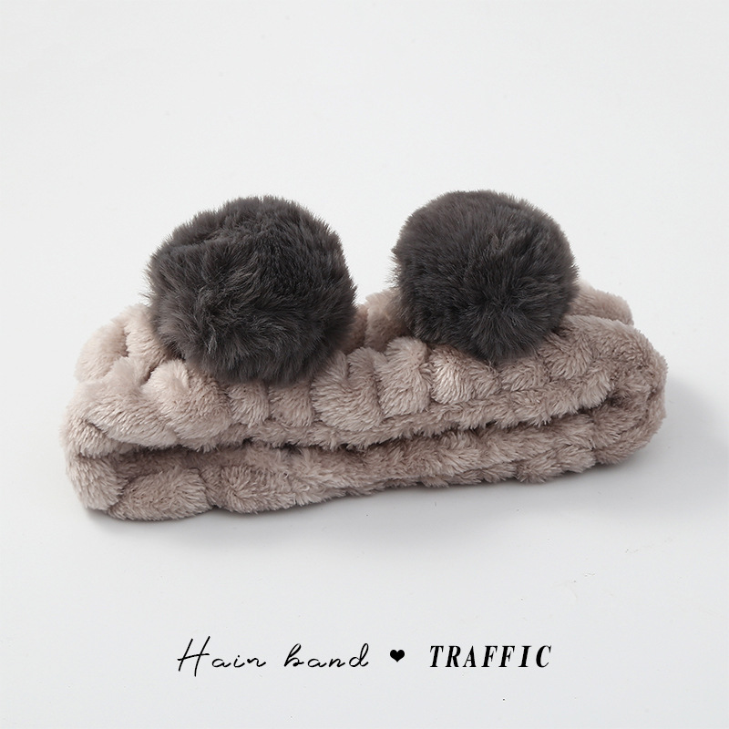 Diadema de felpa de dibujos animados 2025, antideslizante, para maquillaje o spa, estilo lindo