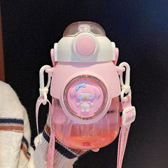 Creative space capsule water cup for girls in summer, convenient plastic cup, cute diagonal large-capacity children's straw cup