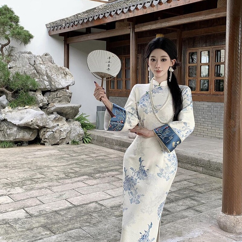 2025秋冬新款高级感新中式超仙温柔旗袍裙蓝花瓷优雅文艺范连衣裙|undefined