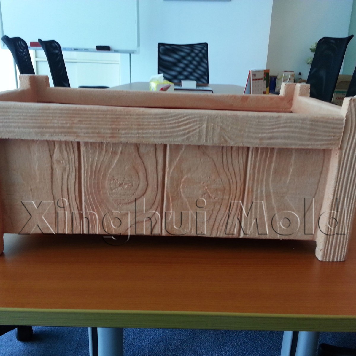 外贸专供花盆滚塑模具定制厂家滚塑代加工仿木花盆树纹花盆定制