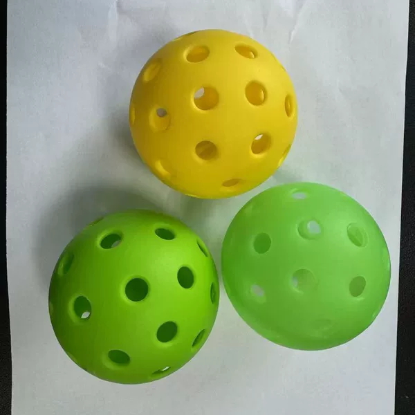TPE Elastic Injection Molded Ball Indoor Ball 40-hole Outdoor Ball Multi-color Hole Ball Wholesale Competition Pickleball