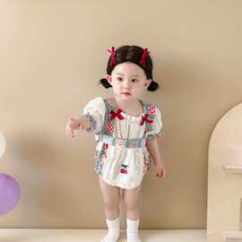2025夏季新款婴儿短袖哈衣女宝宝洛丽塔洋气圆领绣花包屁衣爬爬服