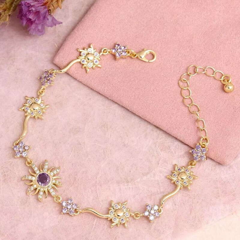 European and American Cross-Border Best-Selling Bracelet, Light Luxury and High-End Feel, Sunflower Purple Zircon Jewelry, Artistic and Fashionable Women's Gift European and American Cross-Border Best-Selling Bracelet, Light Luxury and High-End Feel, Sunflower Purple Zircon Jewelry, Artistic and Fashionable Women's Gift