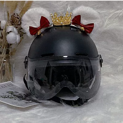 Motorcycle Helmet Decoration Men's — Motosiklet dəbilqələri - white-eared-red-silk-medium-gold-crown