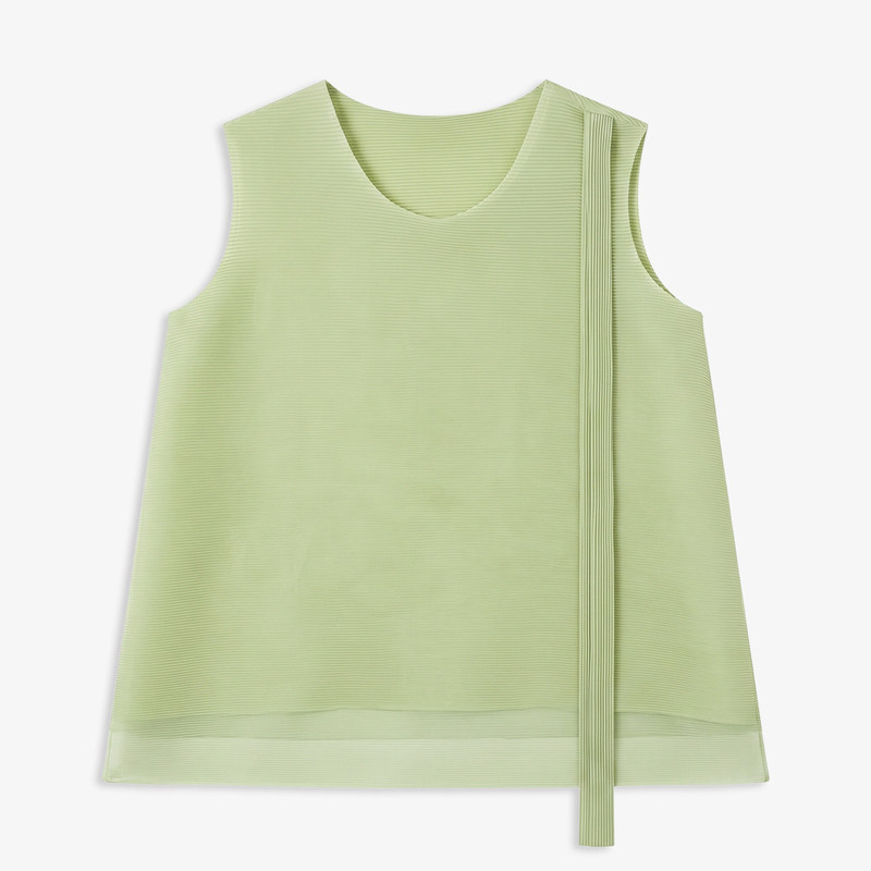Miyake-Style Design Draped Blouse with Tie at the Shoulder, Women's Pleated Sleeveless Miyake-Style Design Draped Blouse Miyake-Style Design Draped Blouse with Tie at the Shoulder, Women's Pleated Sleeveless Miyake-Style Design Draped Blouse