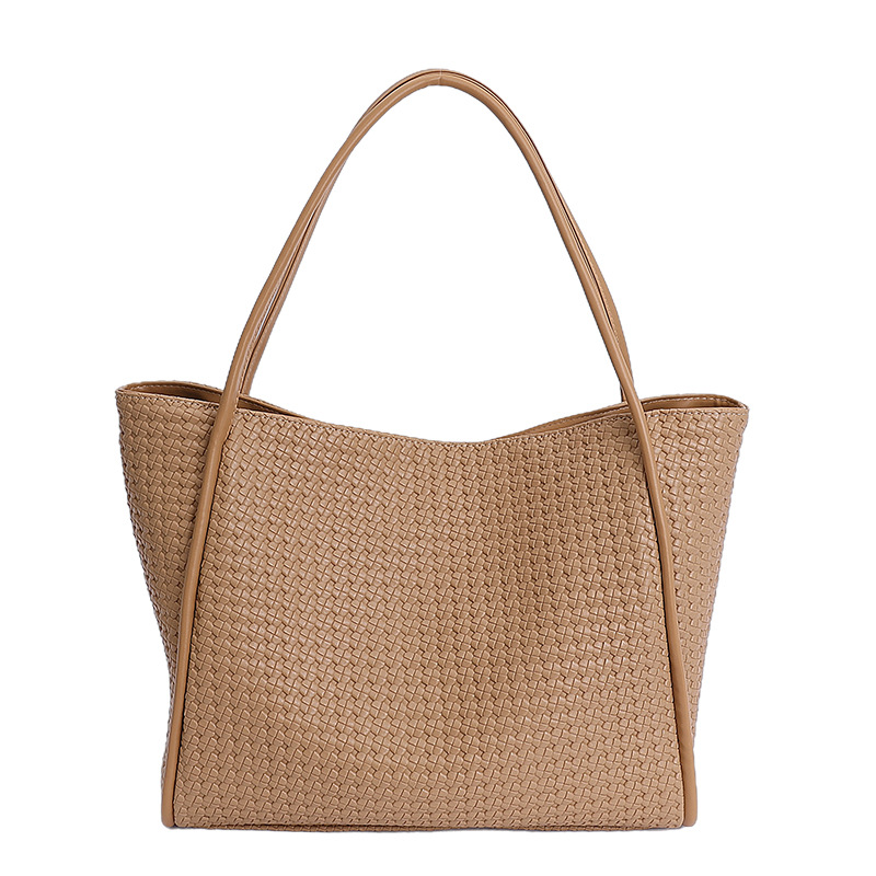 Bajo las axilas de gran capacidad para trabajar bolsas de viaje para mujeres nuevas moda coreana alta sensación de amplio ocio bolsas de hombro