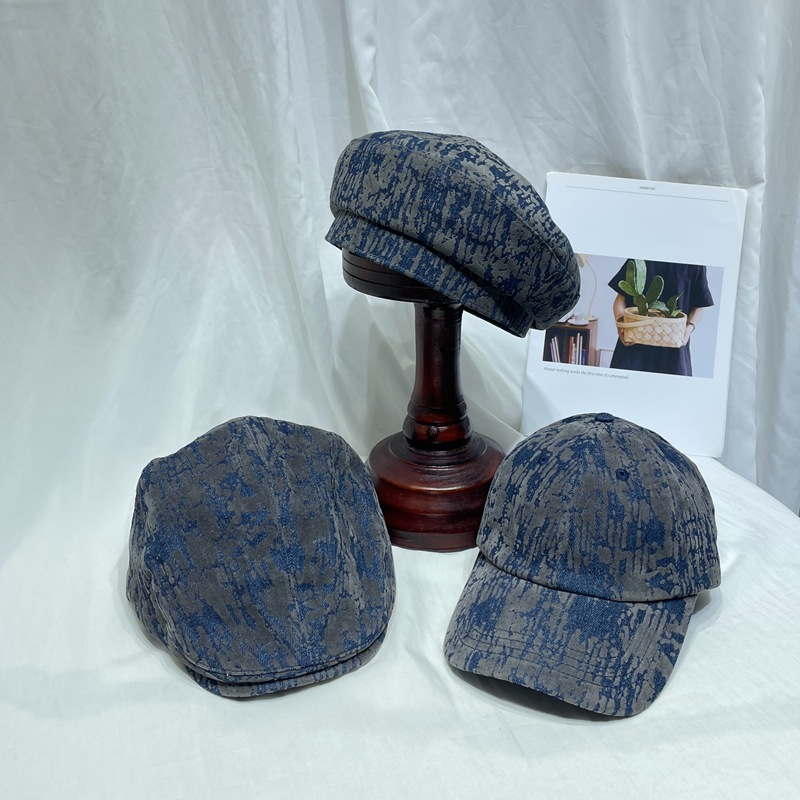 Fashionable velvet denim beret