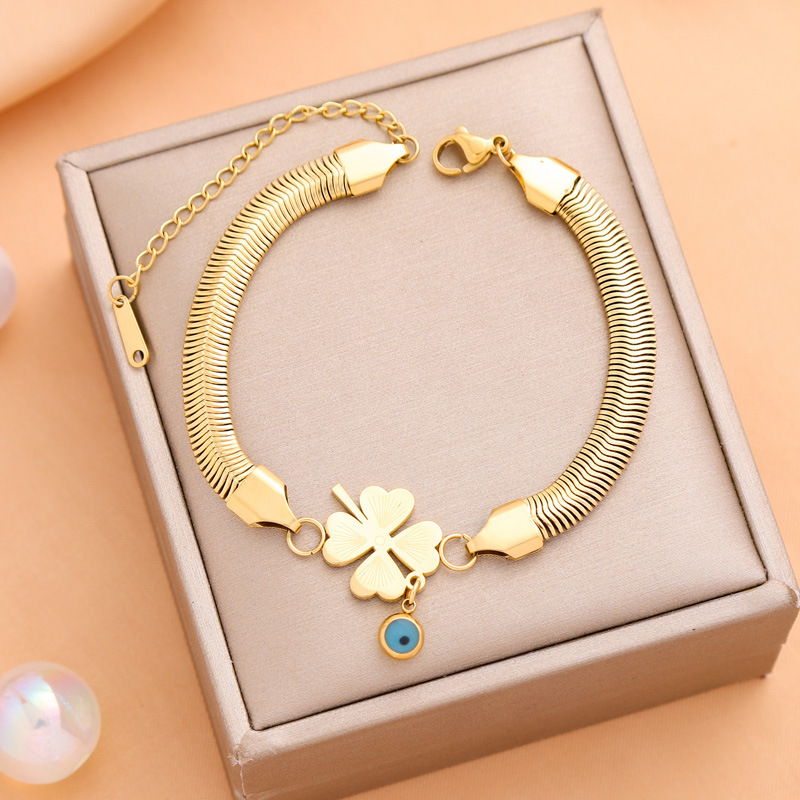 Europa y los Estados Unidos venta al por mayor transfronteriza caliente cadena de cuchillas de acero de titanio amor ojos azules pulsera de acero de titanio mujer oro no decoloración joyas