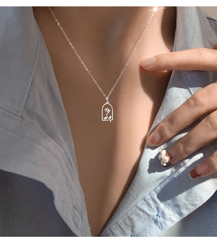 Geometric Rose Necklace Simple Retro Hollow Collarbone Chain_voghion.com
