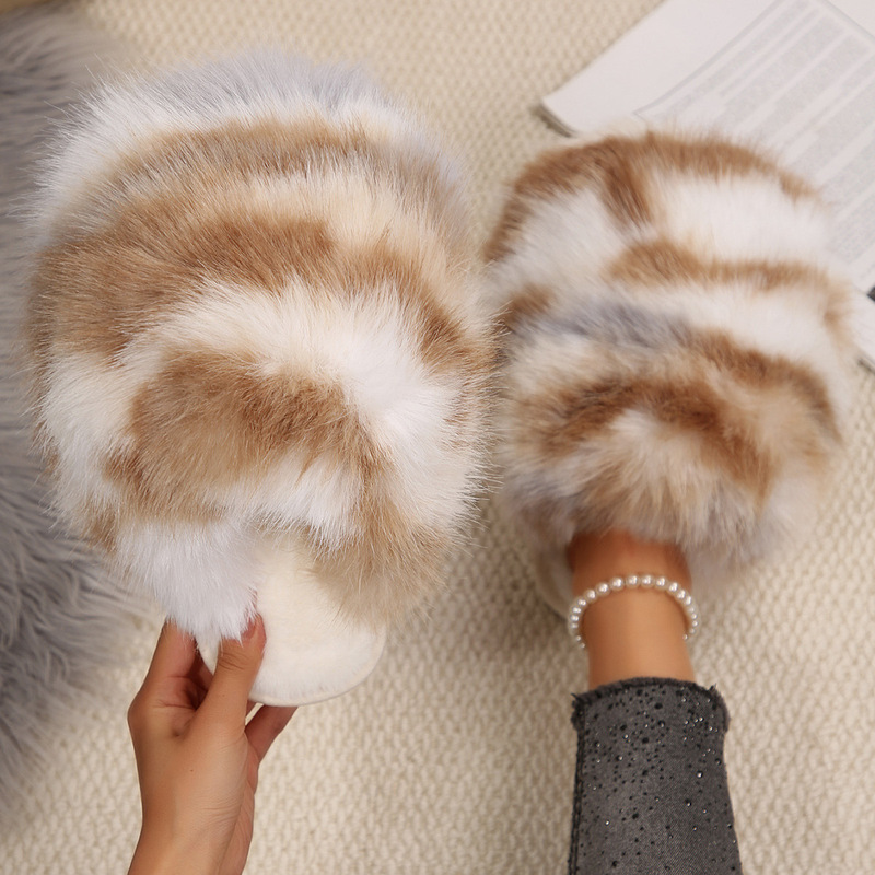 Cross-border fluffy furry slippers for women, autumn and winter fashion, multi-color striped, large size, new flat-soled closed-toe cotton slippers Cross-border fluffy furry slippers for women, autumn and winter fashion, multi-color striped, large size, new flat-soled closed-toe cotton slippers
