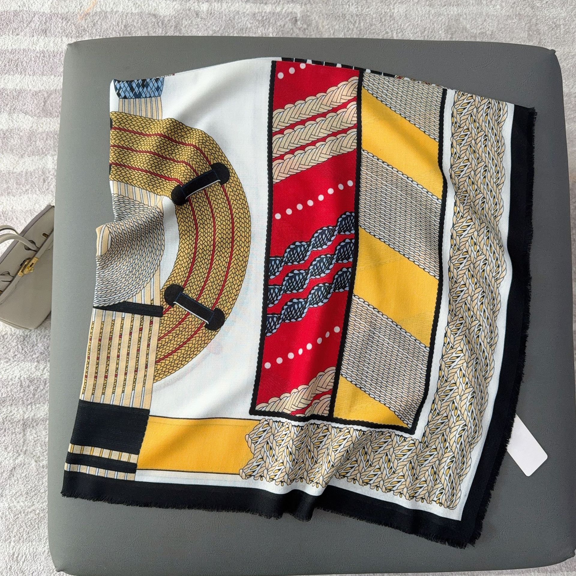 Invierno nuevo de alto grado elegante gran bufanda cuadrada patrón de costura cálido chal multifuncional algodón y lino sensación bufanda de las mujeres