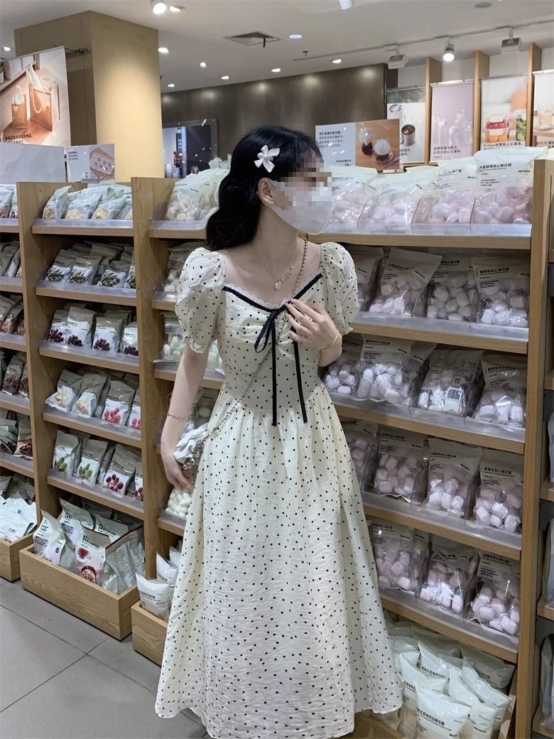 Váy maxi nữ chấm bi phong cách Pháp cổ điển, tay bồng, thắt eo, dài qua gối — Ưu tiên giao hàng tại cửa hàng chi tiết 9