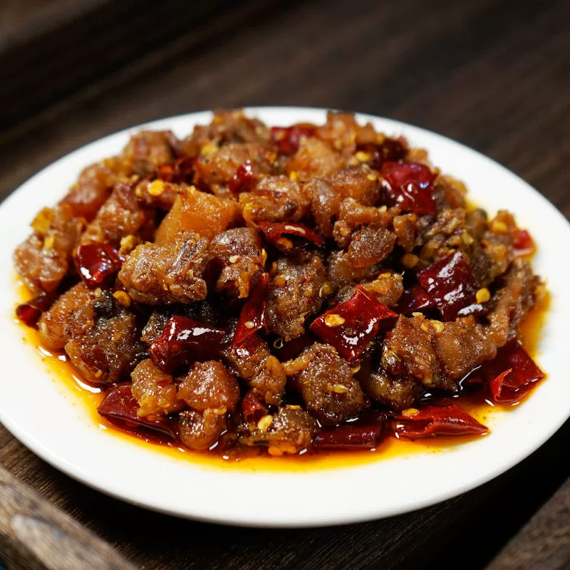 Зигонг холодное кушанье кролик острая кроличья мясо нарезанное мясо кролика сычуаньская острая кроличья мясо моментальная вакуумная закуска снеки