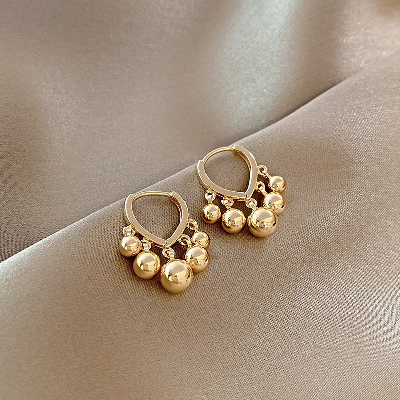 Pendientes de borla de metal de moda europea y americana, pendientes geométricos simples de estilo frío transfronterizo