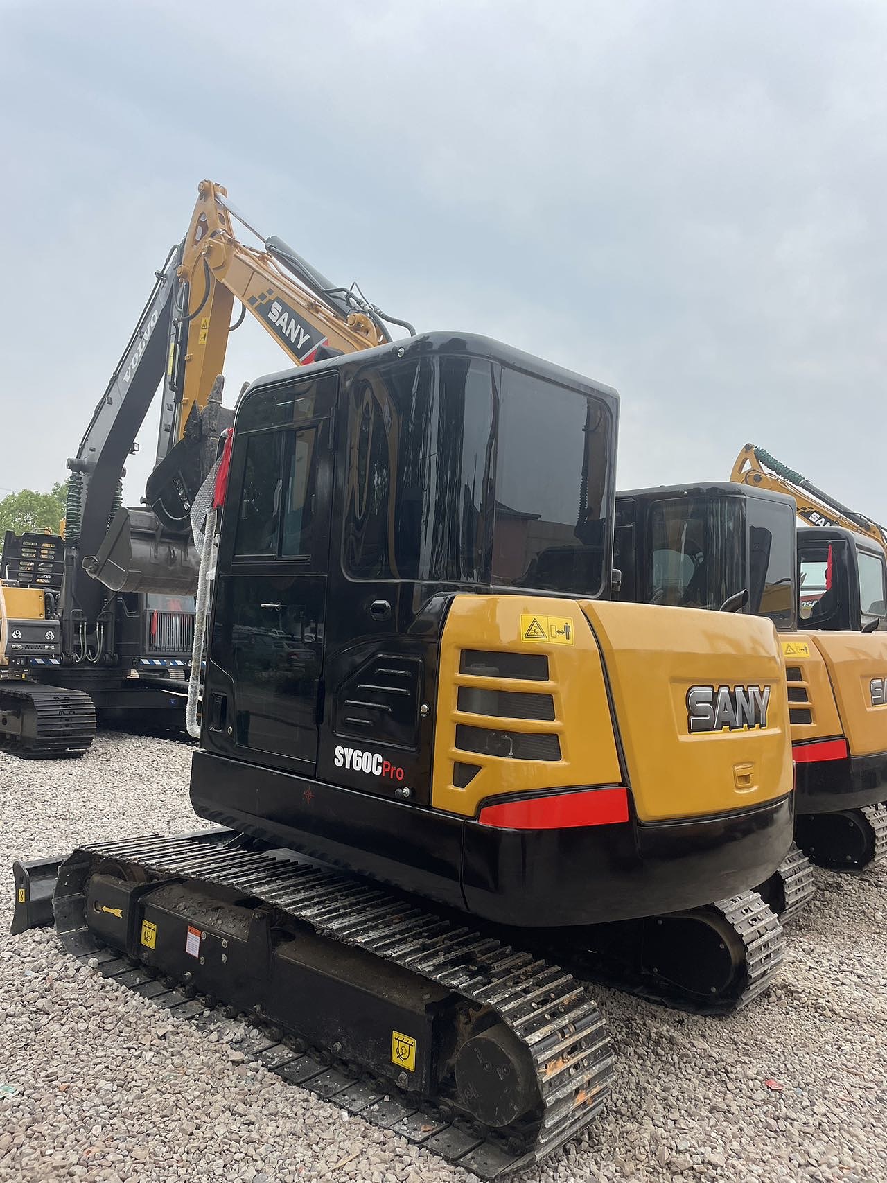 Exportación doméstica compra de segunda mano Sany60 75 95 excavadora precio 5.8 productos