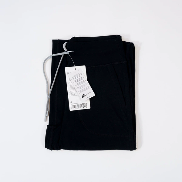 Black trousers