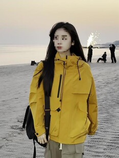 Spring Jackets for Men and Women 2025 New Small Windproof and Waterproof Mountaineering Clothing Outdoor Sports and Leisure Trend