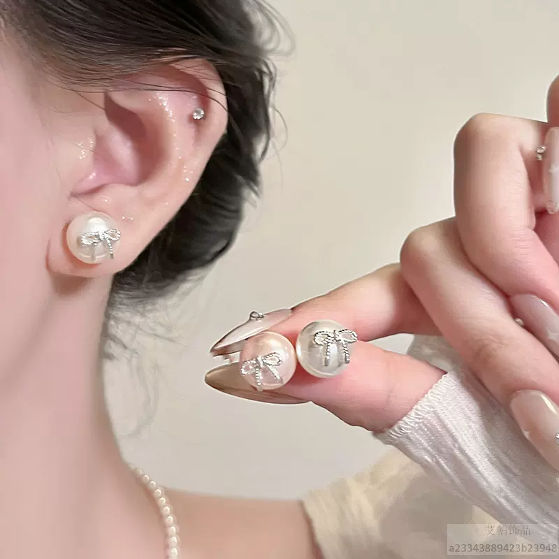 简约轻奢气质银色珍珠耳钉2025新款设计感小众简约时尚耳钉