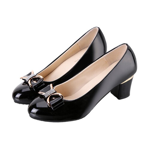  New Chunky Heel Women's Single Shoes Versatile Slip-On Medium Heel Women's Leather Shoes Large Size Professional Work Shoes Seasonal Single Shoes